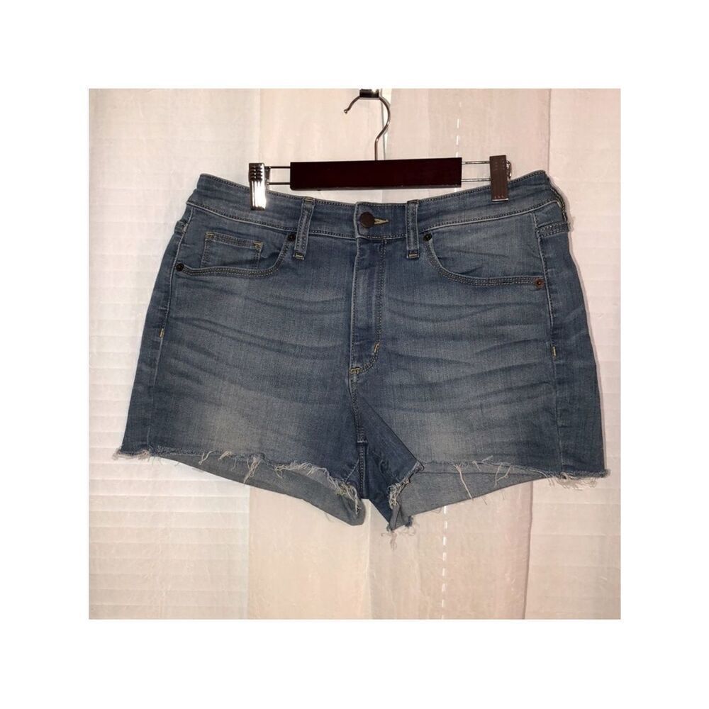 UT 10 Raw Hem Medium Wash Blue Denim Shorts